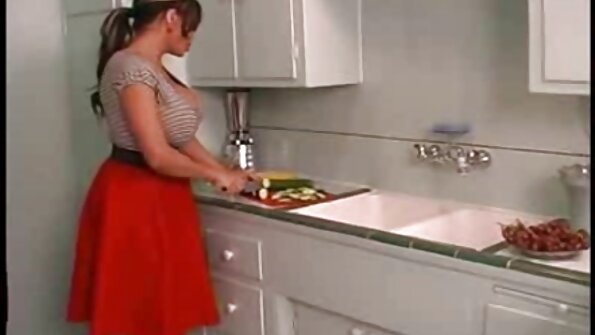 Christiana Cinn ist eine betrügerische Hausfrau mit engem Schlitz